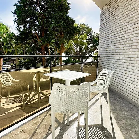 Apartament Skol 131 - At Skol Building In Centre With Sea Views. *